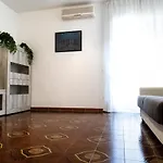 דירה Appio Latino