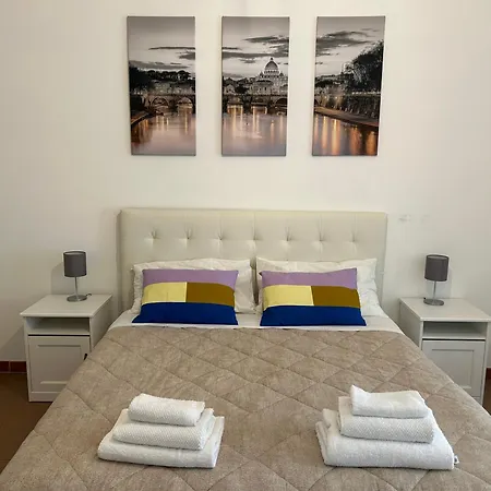 Appio Latino Apartment *